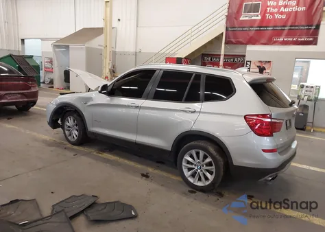 2015 BMW X3 xDrive28I z USA, uszkodzony, nr VIN 5UXWX9C53F0D60777